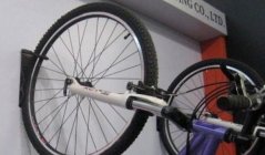 Vešiak na bicykel