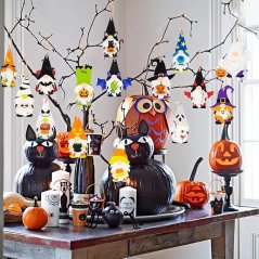 Halloweenska dekorácia - závesní trpaslíci 46 ks