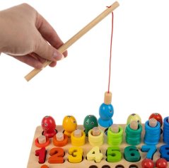 Hra Montessori kuličky, rybičky a čísla